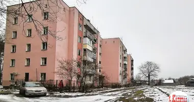 Apartamento 2 habitaciones en Karaniouka, Bielorrusia