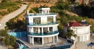 Villa 6 Zimmer mit Schwimmbad, mit BBQ Bereich in Yaylali, Türkei