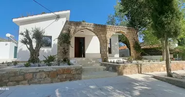 Haus 3 Schlafzimmer in Tala, Cyprus
