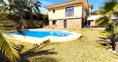 Villa 6 bedrooms in la Nucia, Spain
