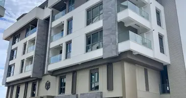 Appartement 2 chambres dans Muratpasa, Turquie