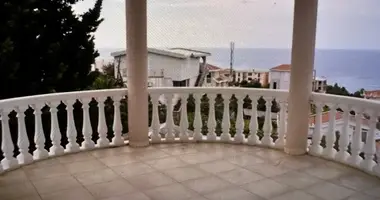 4 bedroom house in Pecurice, Montenegro