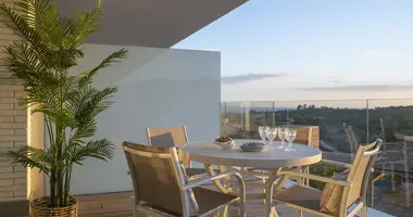 Reihenhaus  mit Terrasse, mit Lagerraum in Benahavis, Spanien