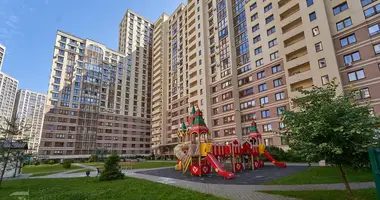 Apartamento 3 habitaciones en Minsk, Belarús