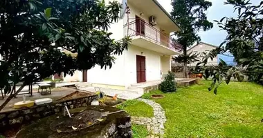 Villa 5 bedrooms with Sea view in Stoliv, Montenegro