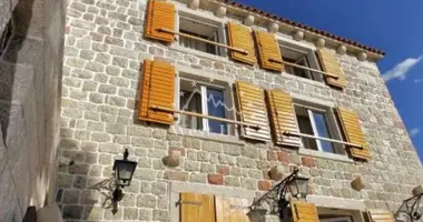 Casa 5 habitaciones en Rijeka-Rezevici, Montenegro