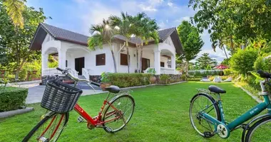 Villa 5 bedrooms with parking, with Balcony, with Furnitured in Phuket, Thailand