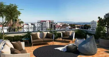 Duplex 3 bedrooms in Campo de Ourique, Portugal