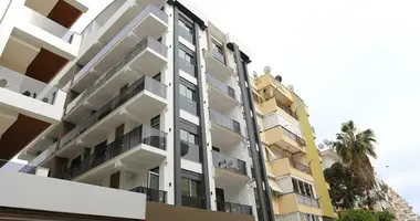 1 bedroom apartment in Muratpasa, Turkey