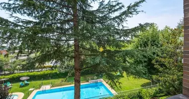 Квартира 2 спальни в Мадрид, Испания