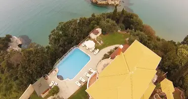 Villa 5 bedrooms with Sea view, with Swimming pool, with Mountain view in Perithia, Greece