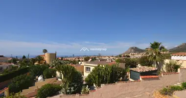 Villa  con Terraza, con Patio, con Garaje en Alfaz del Pi, España