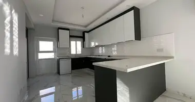 Villa 5 zimmer in Trikomo, Nordzypern
