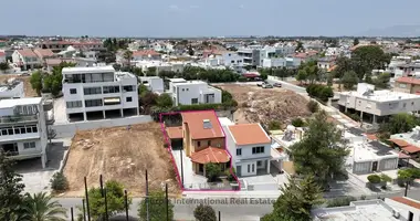 Villa 3 chambres dans Lakatameia, Chypre