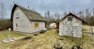 Maison dans Pierasadski siel ski Saviet, Biélorussie