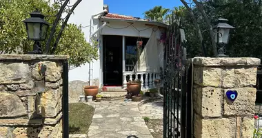 Villa 3 habitaciones con aparcamiento, con Piscina, con Seguridad en Alanya, Turquía