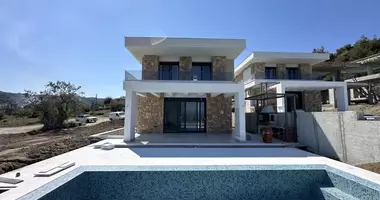 4 bedroom house in Pefkochori, Greece