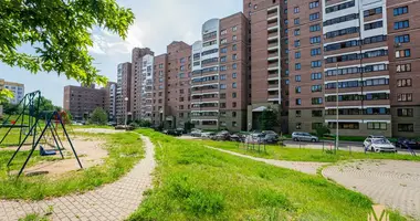 Apartamento 4 habitaciones en Minsk, Bielorrusia