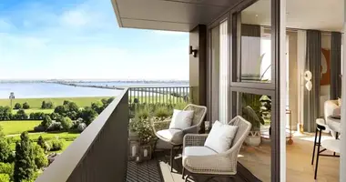 3 bedroom apartment in Staines-upon-Thames, United Kingdom