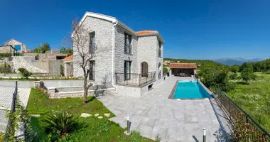 Villa 4 bedrooms in Montenegro