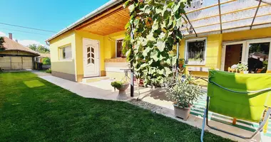 4 room house in Bekescsabai jaras, Hungary