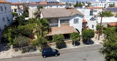 Haus 4 Schlafzimmer in Strovolos, Cyprus