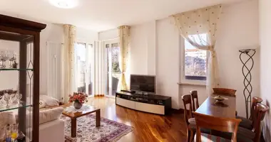 2 bedroom apartment in Milan, Italy