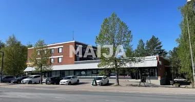 Oficina 252 m² en Lempaeaelae, Finlandia