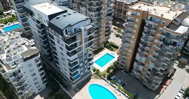 2 bedroom apartment in Mahmutlar, Turkey