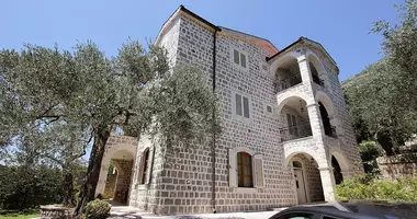 Mieszkanie 4 pokoi w Katun-Rezevici, Czarnogóra