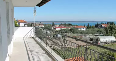 Cottage 6 bedrooms with sea view, with city view, with furnishings in Makrigialos, Greece