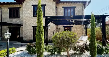 Casa 5 habitaciones en Souni Zanatzia, Chipre