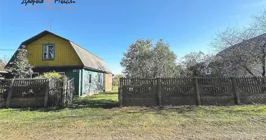 Casa en Parezyrski selski Savet, Belarús