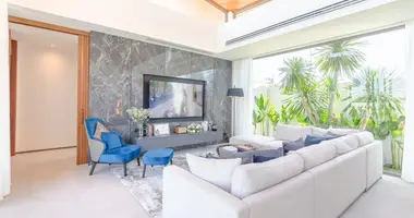 Villa 4 chambres avec Fenêtres double vitrage, avec Meublesd, avec Climatiseur dans Phuket, Thaïlande