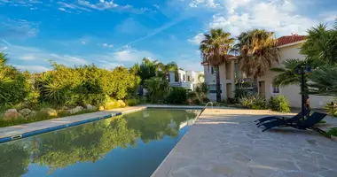 Villa 4 bedrooms in koinoteta parekklesias, Cyprus
