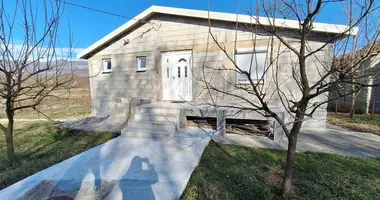 Haus 2 Schlafzimmer in Gemeinde Danilovgrad, Montenegro