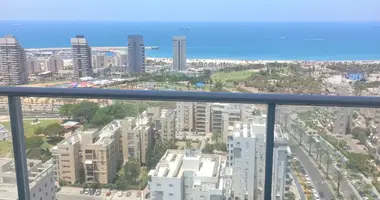 5 room apartment in Ashdod, Israel