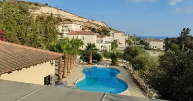 Вилла 4 комнаты  с видом на море, с бассейном, с видом на горы в Сообщество Святого Тихона, Кипр