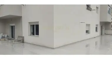 Apartamento 6 habitaciones en Durres, Albania