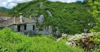 Plot of land in Kipoi, Greece