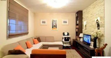 Квартира 3 спальни в Подгорица, Черногория