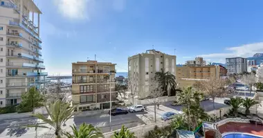 Mieszkanie 4 pokoi w Calp, Hiszpania