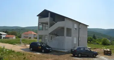 Квартира 4 спальни в Pelinovo, Черногория