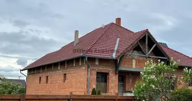 5 room house in Fertoszentmiklos, Hungary
