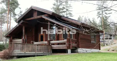 Villa 3 bedrooms with Furnitured, with Household appliances, with Fridge in Sysmae, Finland