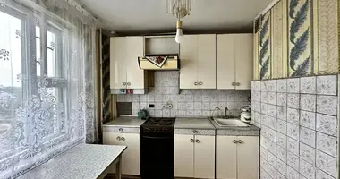 Apartamento 3 habitaciones en Druzhny, Bielorrusia