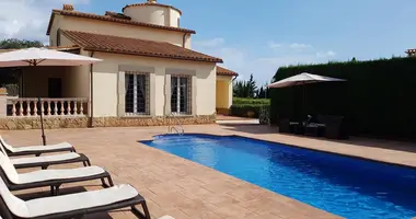 Villa en Lloret de Mar, Španjolska