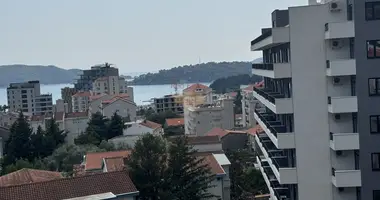 Apartamento 3 habitaciones en Becici, Montenegro