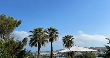 5 bedroom villa in France