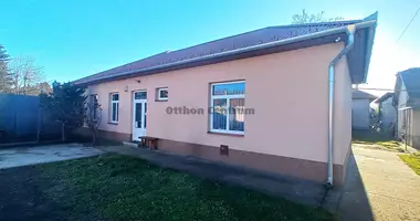Commercial property 530 m² in Debreceni jaras, Hungary